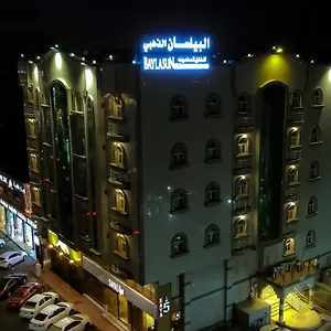 شقة البيلسان الذهبي